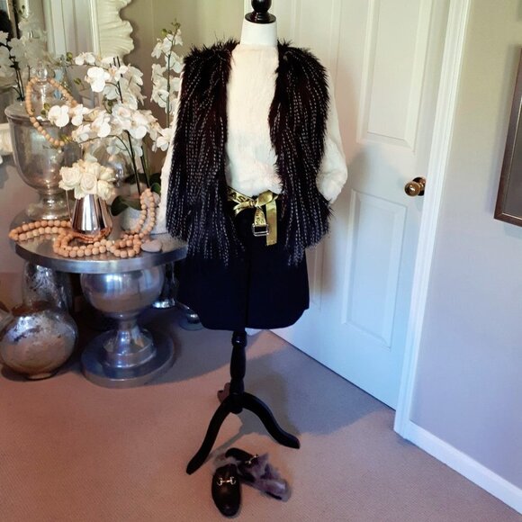 EUC Collection Eighteen black & white faux fur short vest, S/M - Picture 1 of 4